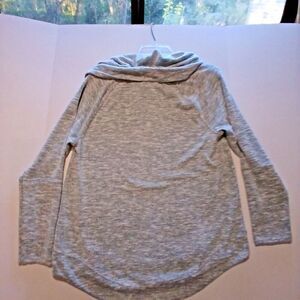 Westbound Large Turtle Neck Gray Shirt, Warm, Cozy, Soft, Minimalist.